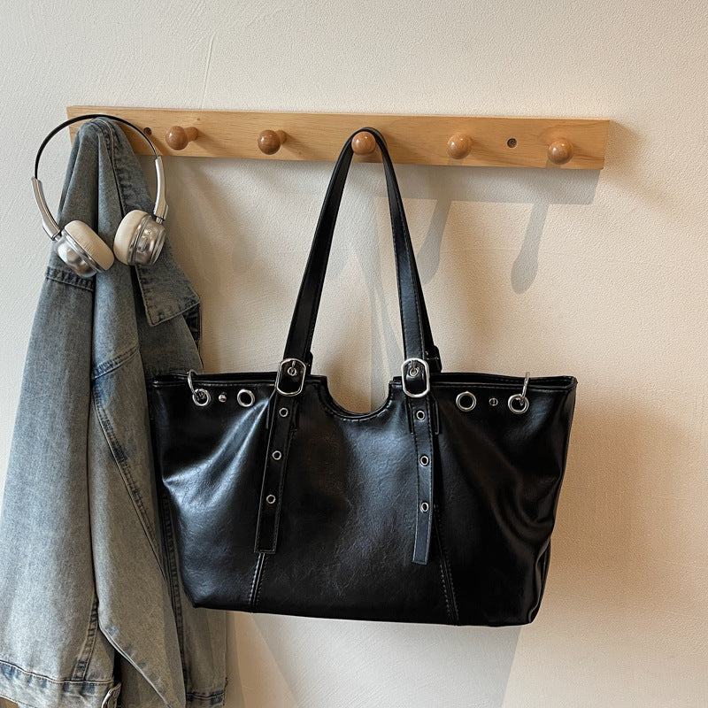 Women's Retro Large Capacity Fashion Commuter Loose Bags