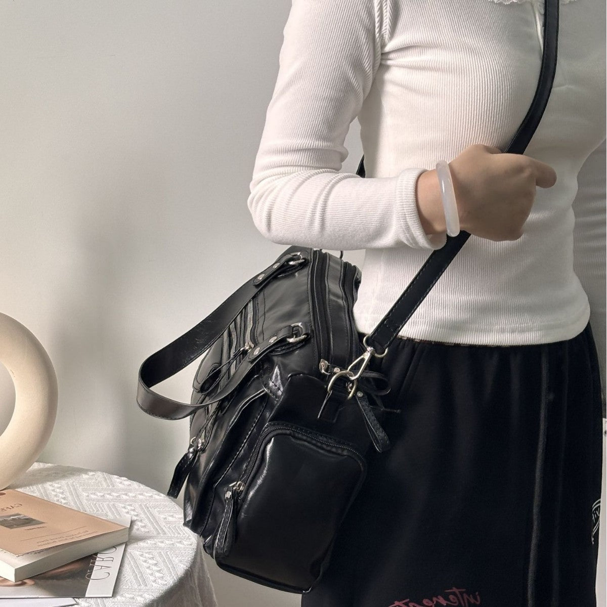 Women's & Men's Punk Crow Motorcycle Retro High-grade Portable Women's Handbag