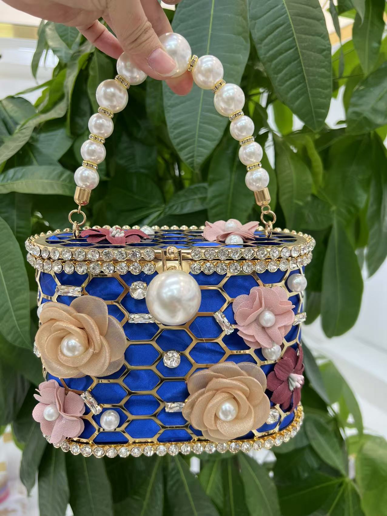 Women's Full Diamond Floral Decorations Portable Fashion Women's Messenger Bag