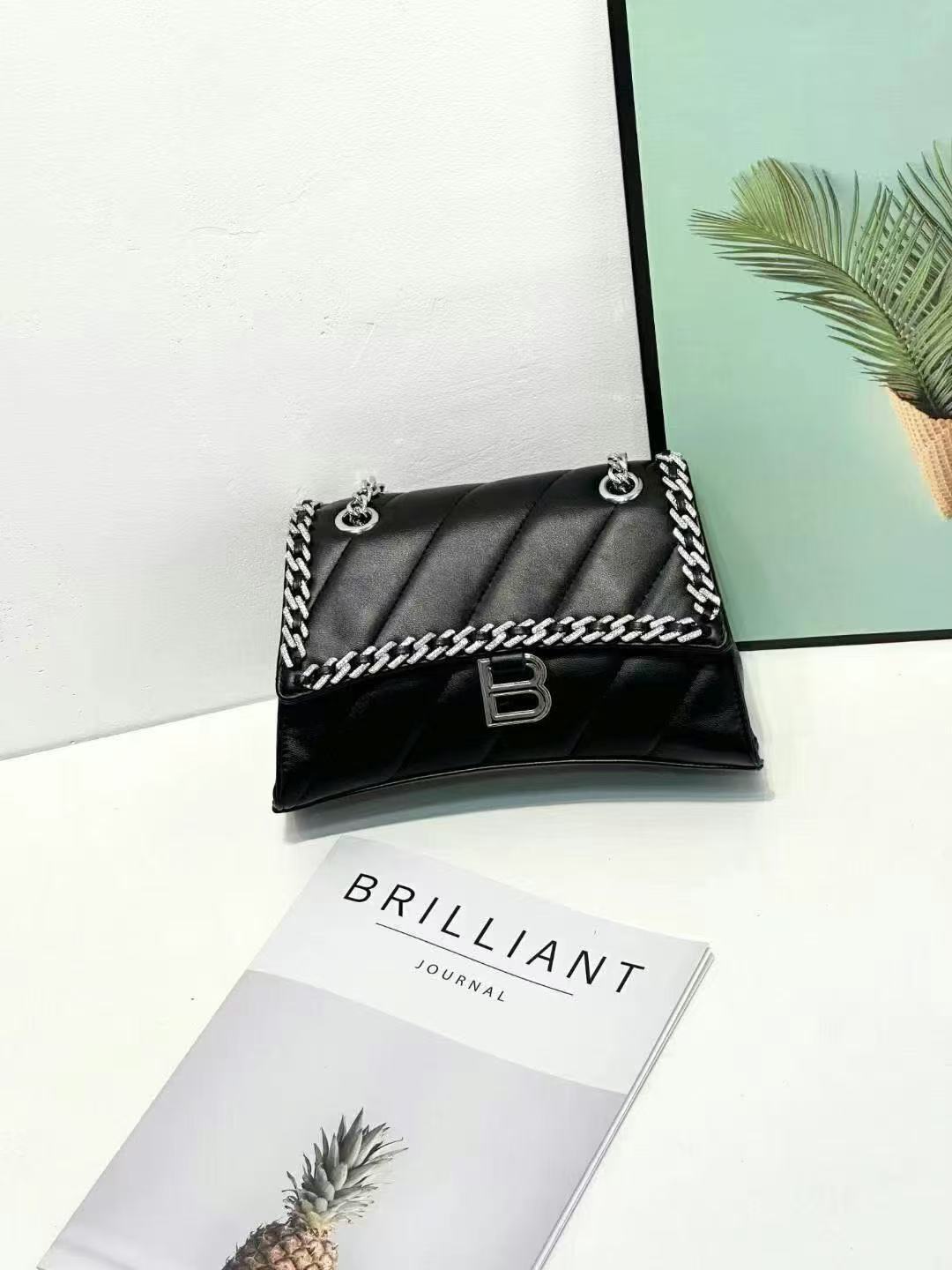 Women's Korean Summer Hourglass High Sense Embroidered Bags