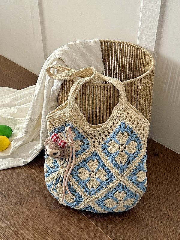 Women's Large Capacity Ethnic Style Hollow Seaside Tote Bag