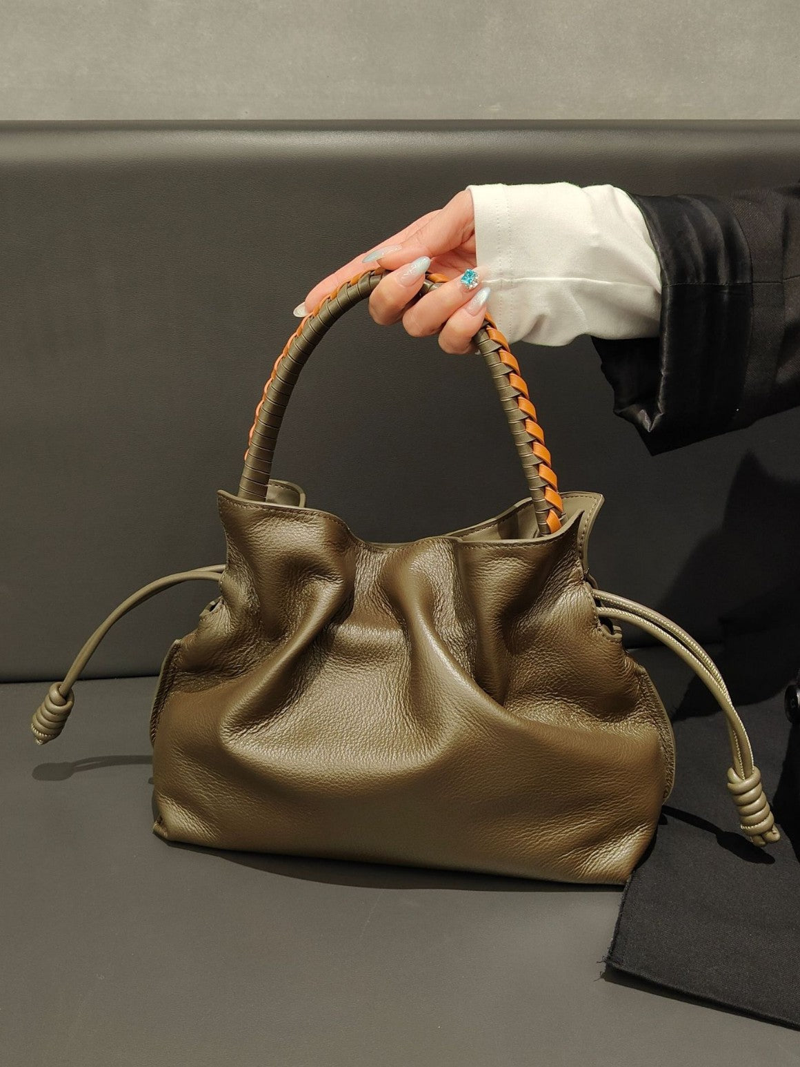 Women's Soft Simple First Layer Cowhide Woven Women's Handbag