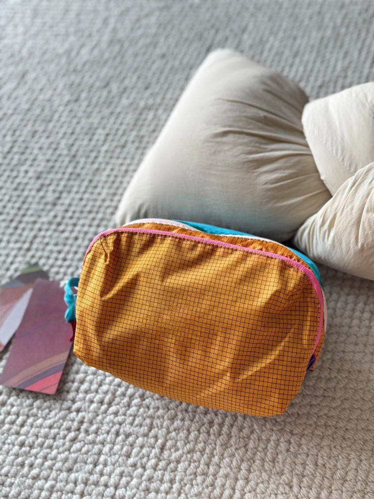 Alpaca Dopamine Color Outing Haversack Large Capacity Waterproof Nylon Wash Cosmetic Bags