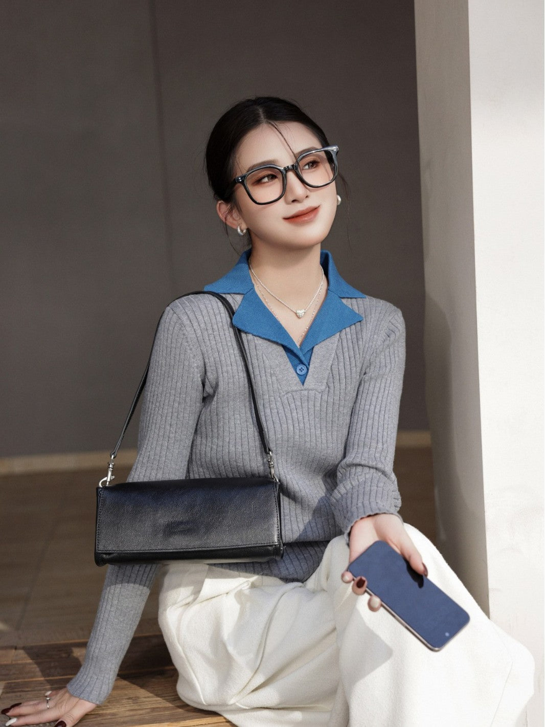Women's Genuine Leather High-grade Baguette Design Light Underarm Bag