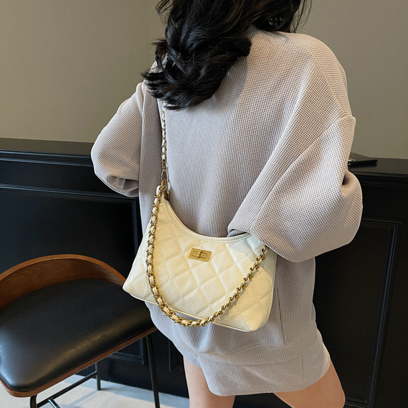 Women's Retro Diamond Style Chain Underarm Tote Bag