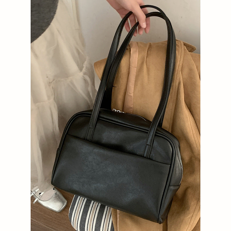 Women's Cloth Retro Minority Large Capacity Autumn Underarm Bag