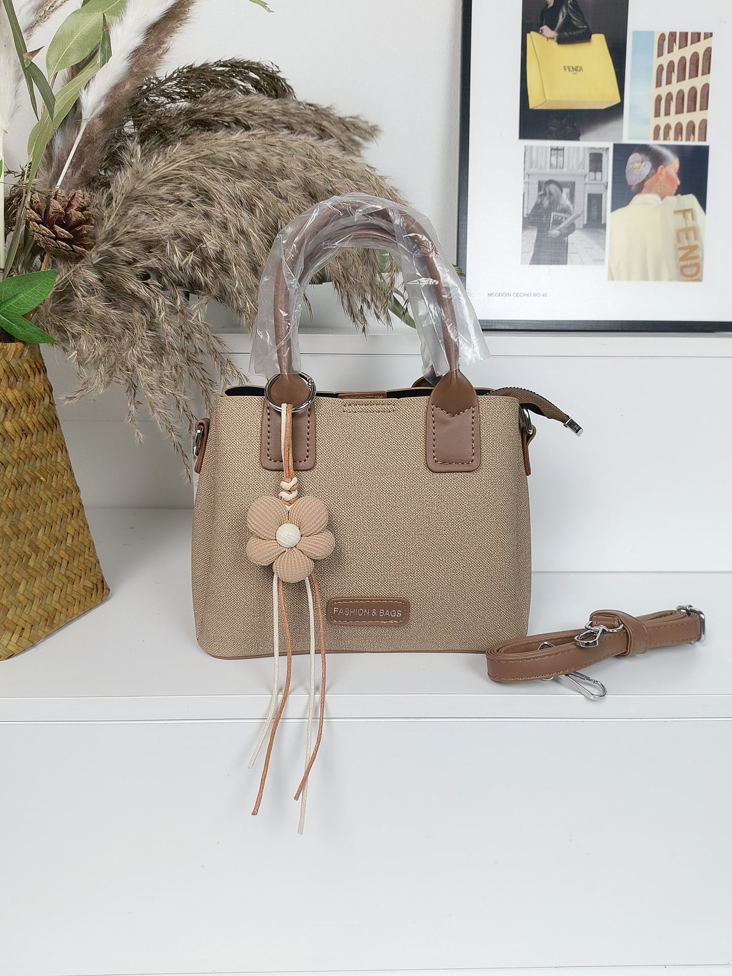 Women's High-grade Light Luxury Fashion Portable Niche Large Women's Handbag