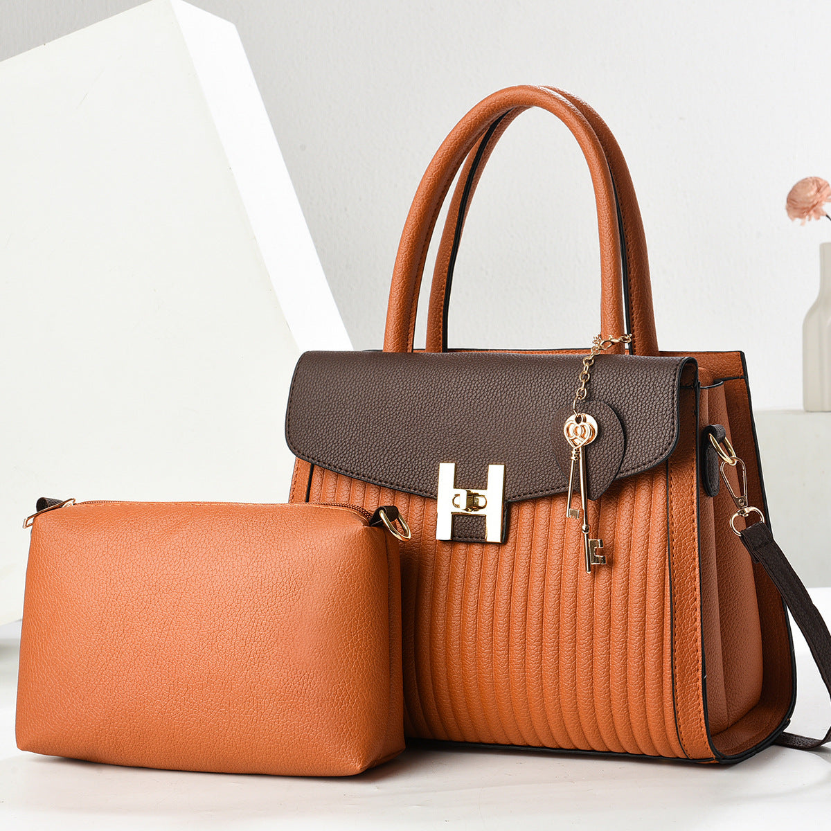 Female Commute Style Large Capacity Fashion Women's Handbag