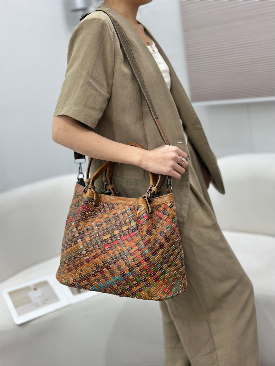 Women's First Layer Cattlehide Leather Fashion Portable Large Women's Handbag