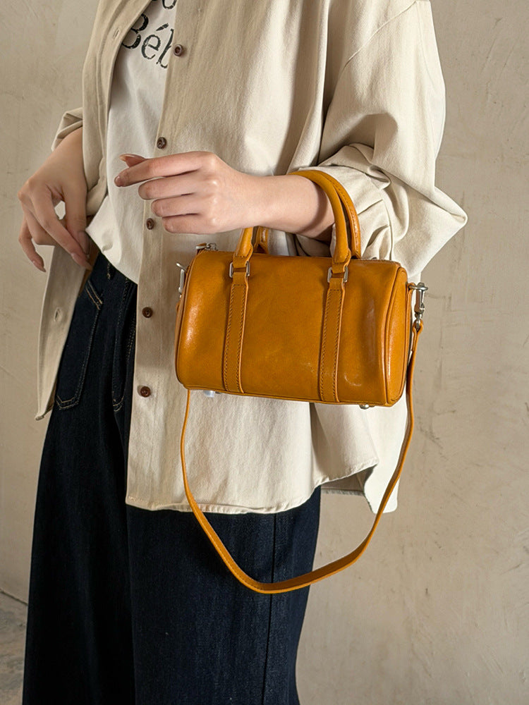 Women's Niche Bowling Vegetable Tanning Leather Retro High-grade Portable Women's Shoulder Bag