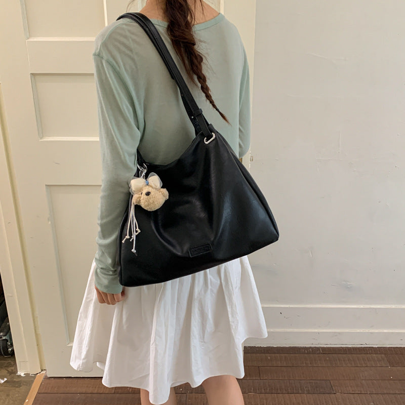 Women's Retro Fashionable Simple Elegant Large Capacity Shoulder Bags