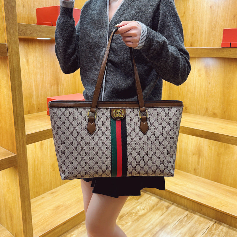 Large Capacity Elegant Fashion Commuter Retro Women's Shoulder Bag