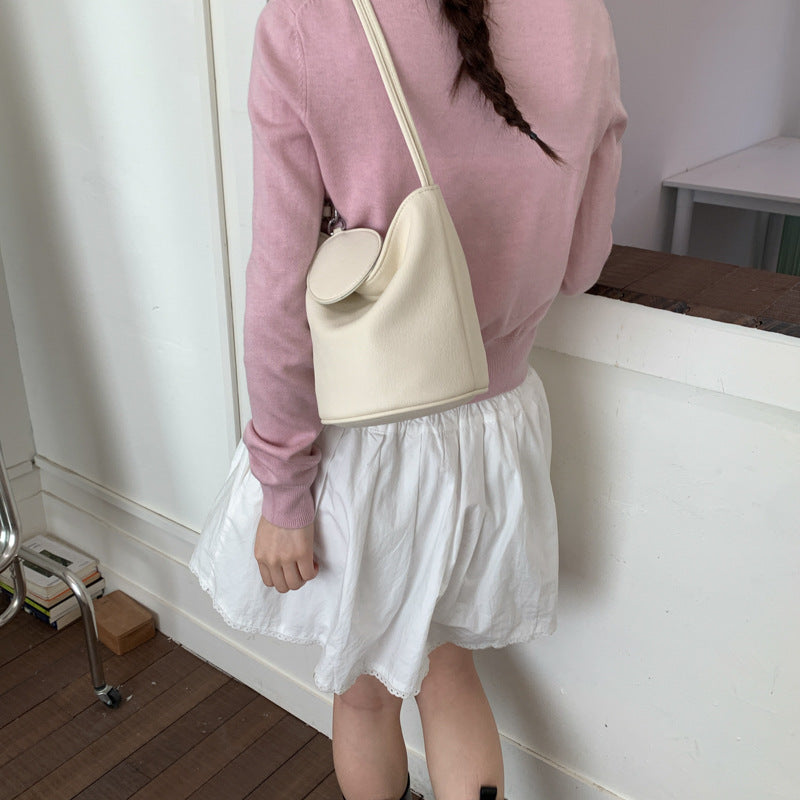 Women's Korean Spring Fashion Underarm Carrying Simple Bucket Bag