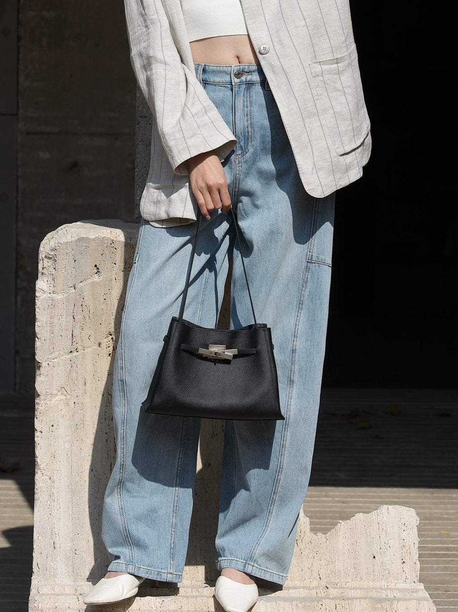 Niche High-grade First Layer Cowhide Twist Korean Genuine Leather Underarm Bag