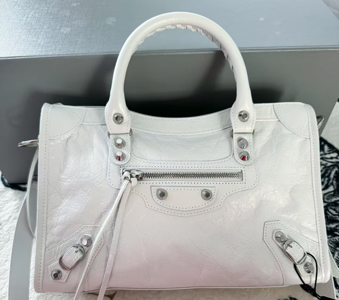 Women's Motorcycle Cool Hot Retro Rivet Oil Women's Handbag