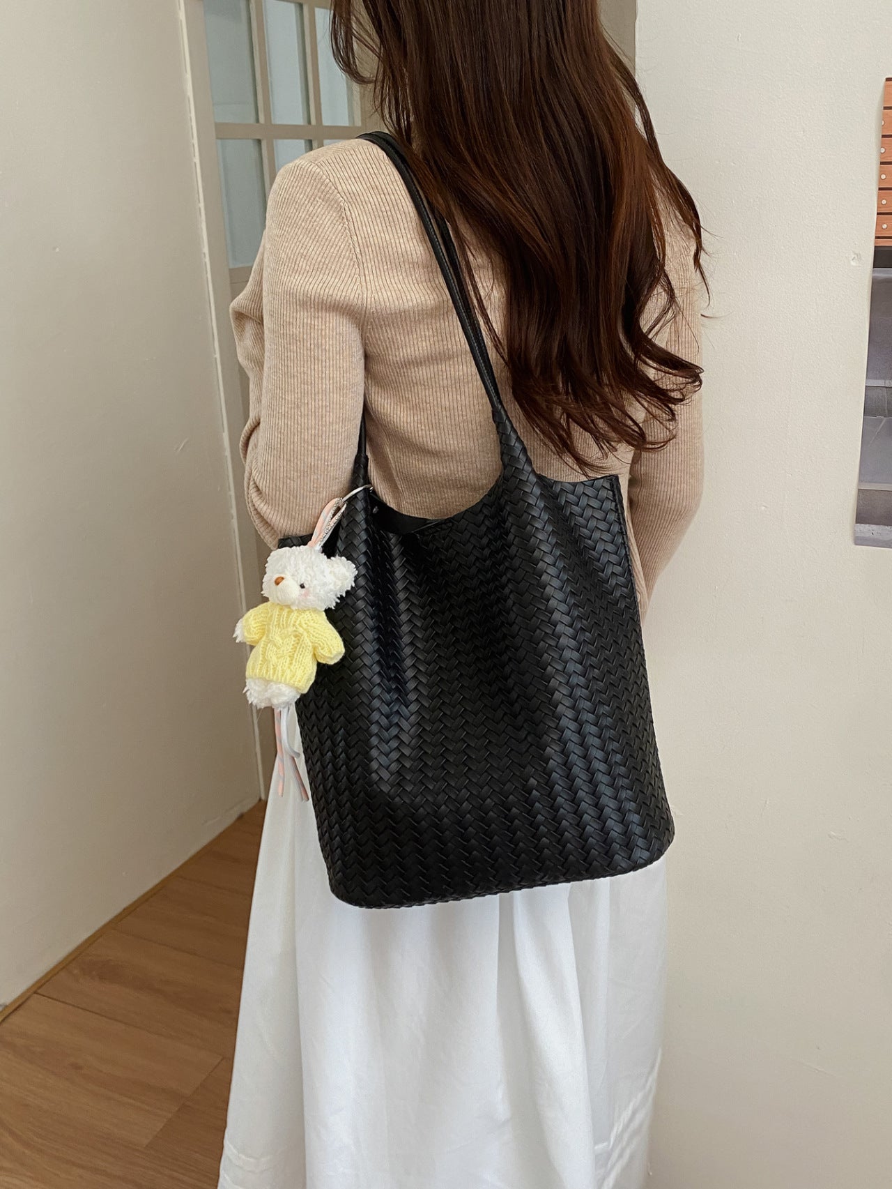 Women's Retro Mori Style Woven Fashion High Sense Large Tote Bag