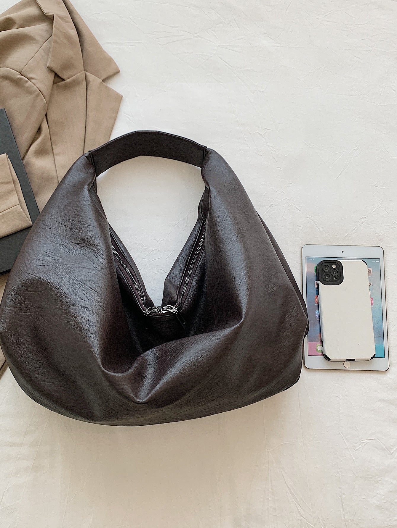 Women's Soft Leather Large Capacity Dumpling Trendy Tote Bag