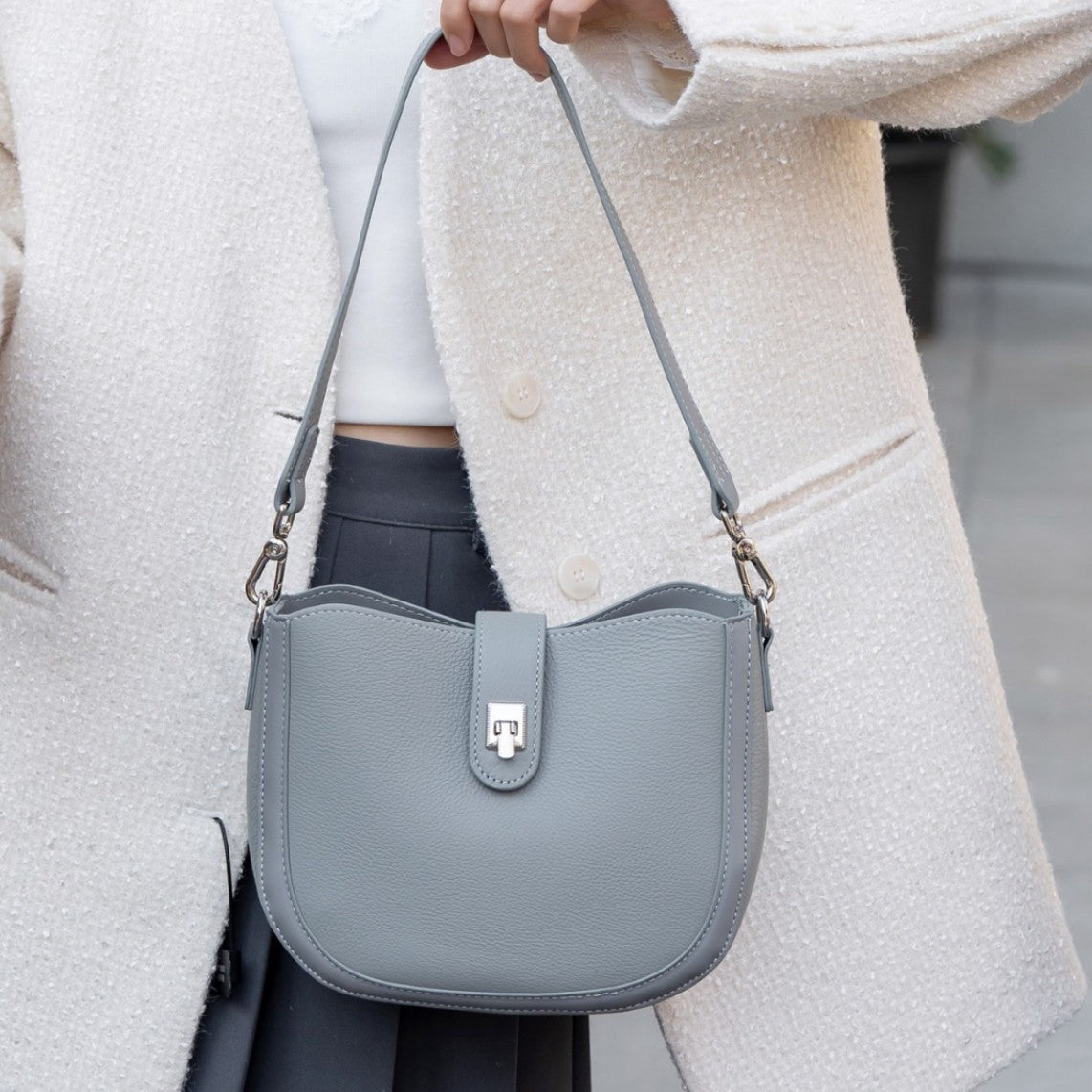 Women's Russian First Layer Cowhide Natural Drop Leather Spring Bags