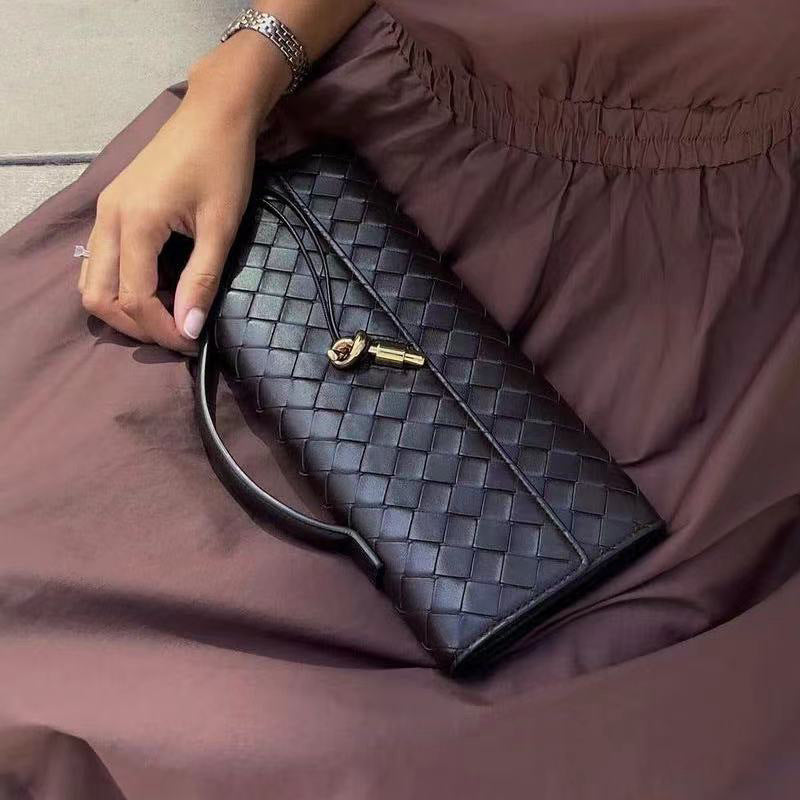 Spring Woven Dinner Cowhide Baguette Horizontal Women's Messenger Bag