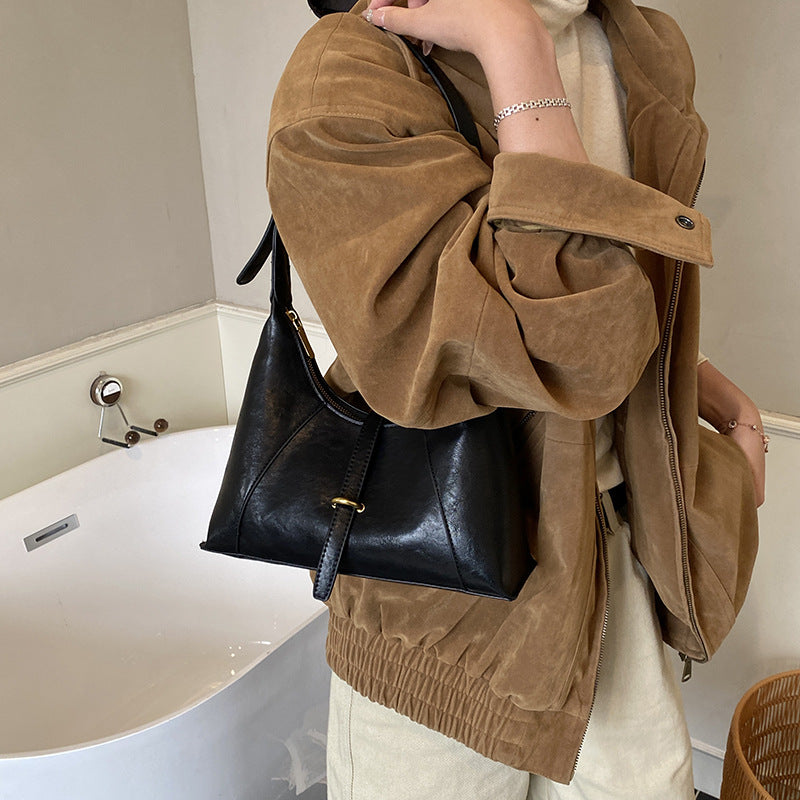 Women's Retro Soft Leather Baguette Fashion Underarm Bag