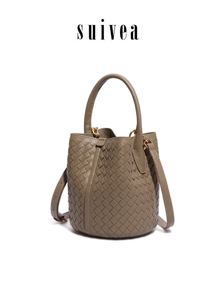 Women's Classic Handmade Woven Elegant Light Luxury Large Bags