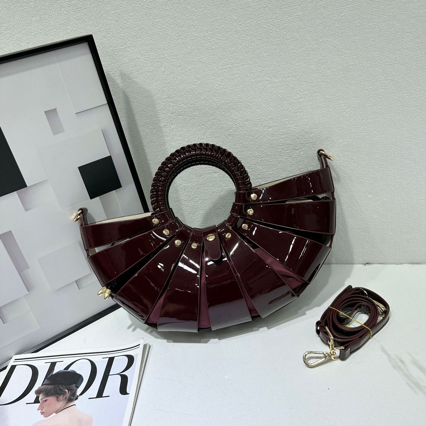 Fashion Fan Shell Trendy Hollow Out Women's Handbag