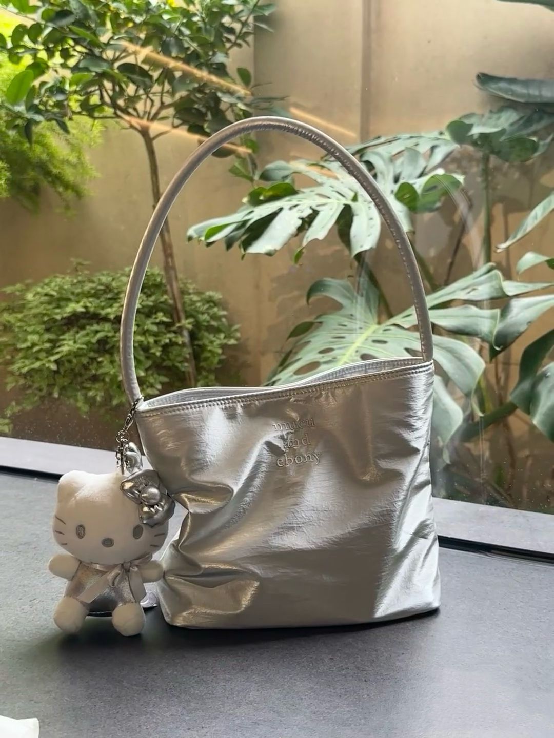 Classy Design Portable Letter Embroidered Nylon Women's Shoulder Bag