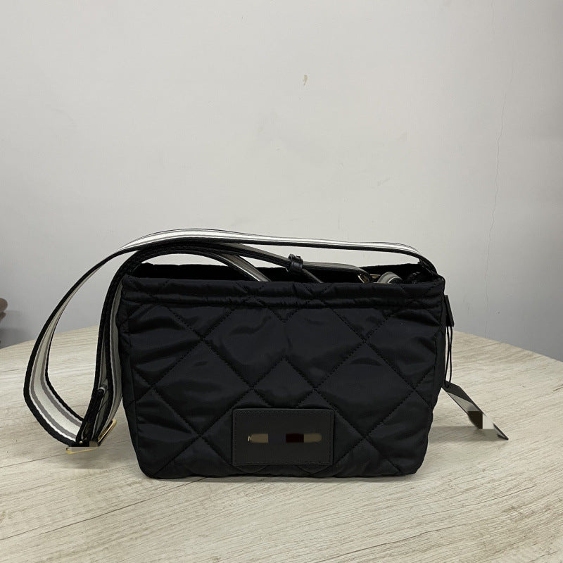 Fashion Large Capacity Waterproof Nylon Cloth Bags
