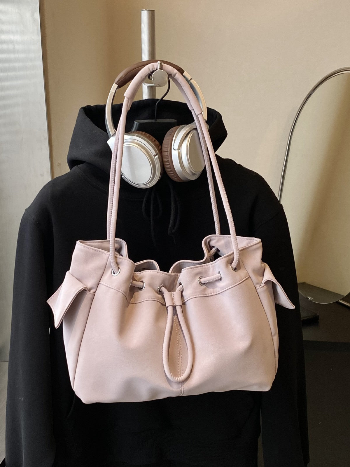 Women's Fashion Matte Texture Large Capacity Spring Light Luxury Minority Shoulder Bags