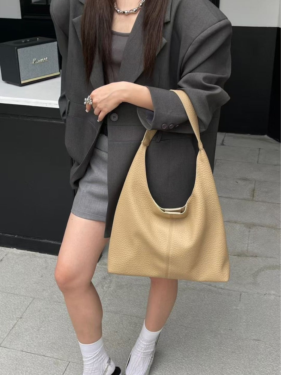 Large Capacity Fashion Portable Commuter Trendy Underarm Bag