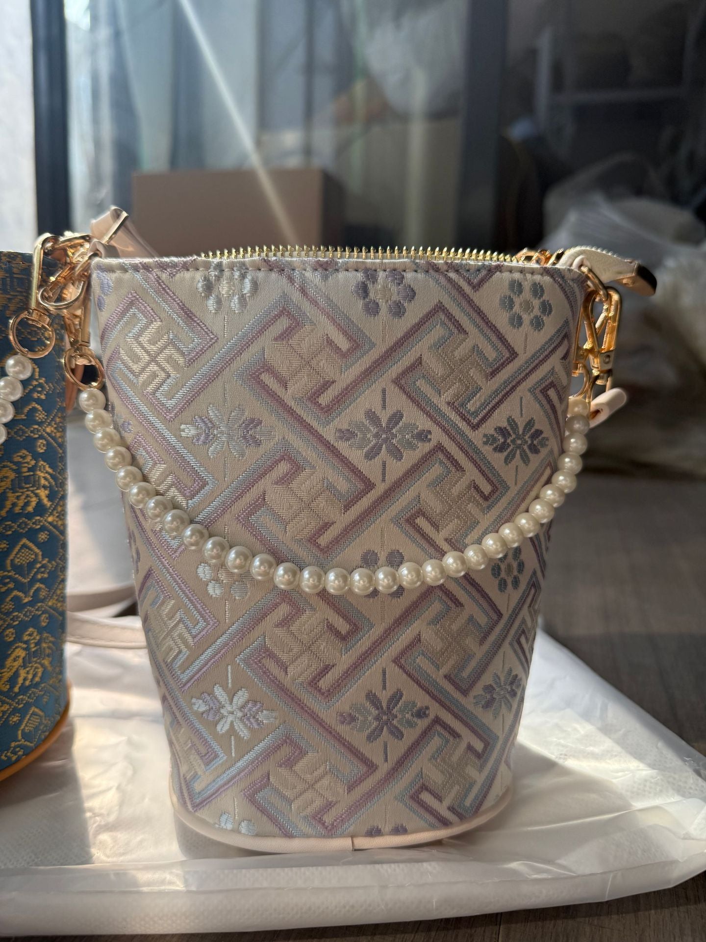 Beautiful Trendy Unique Women's Brocade Fashion Bucket Bag