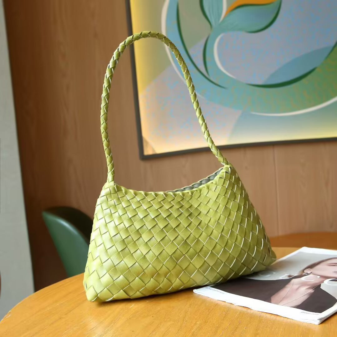 Women's Sense Authentic Leather Weave Underarm Versatile Vegetable Basket Women's Shoulder Bag