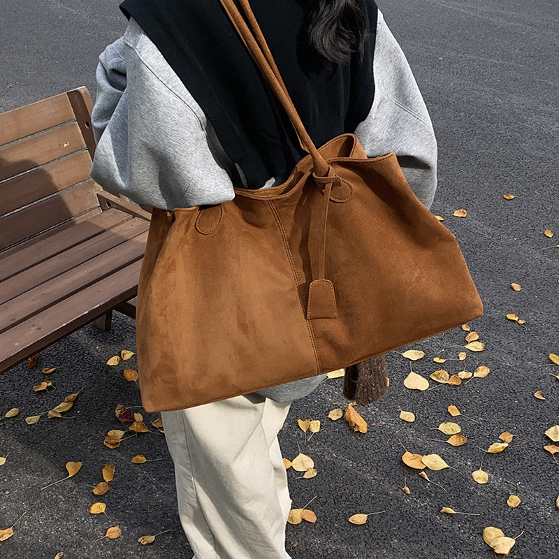 Attractive Fashionable Suede Design Underarm Lazy Women's Shoulder Bag