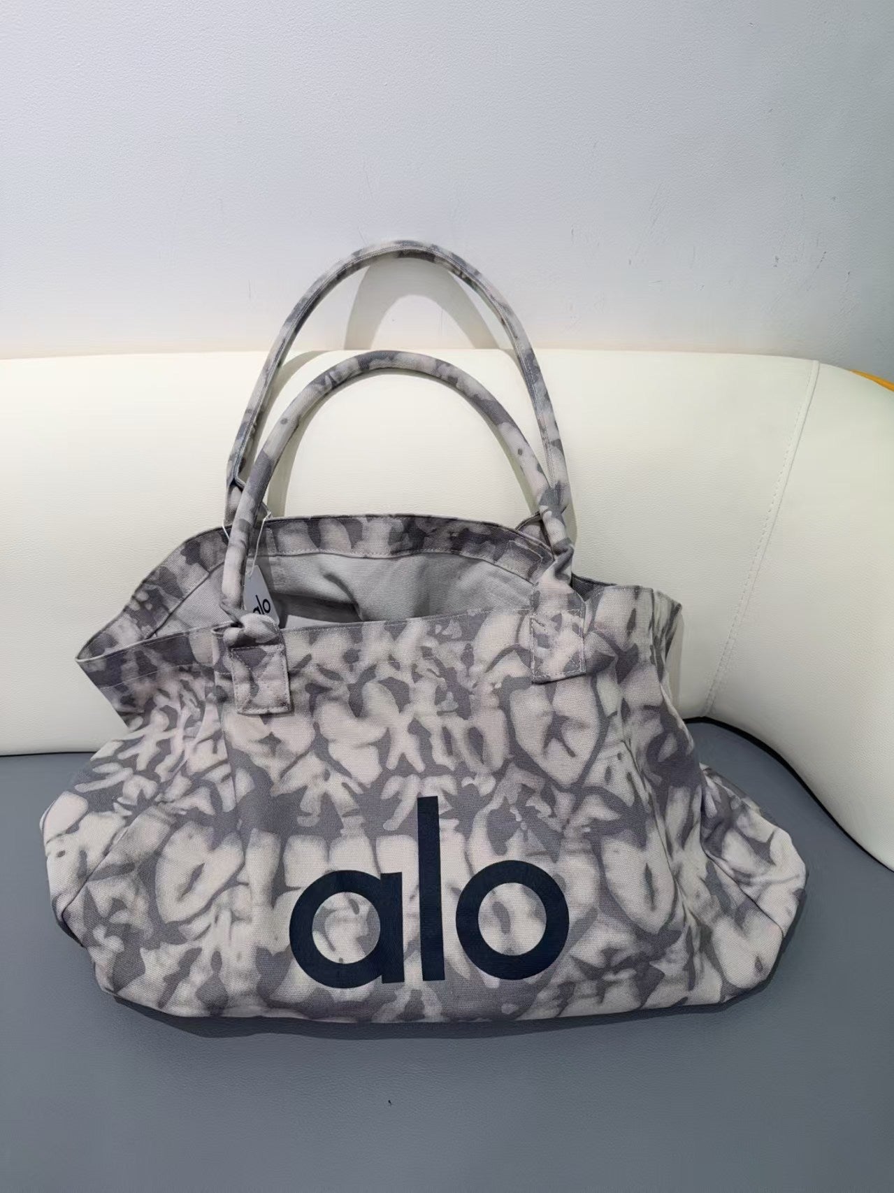Autumn Letter Printing Dye Daily Leisure Fitness Women's Handbag