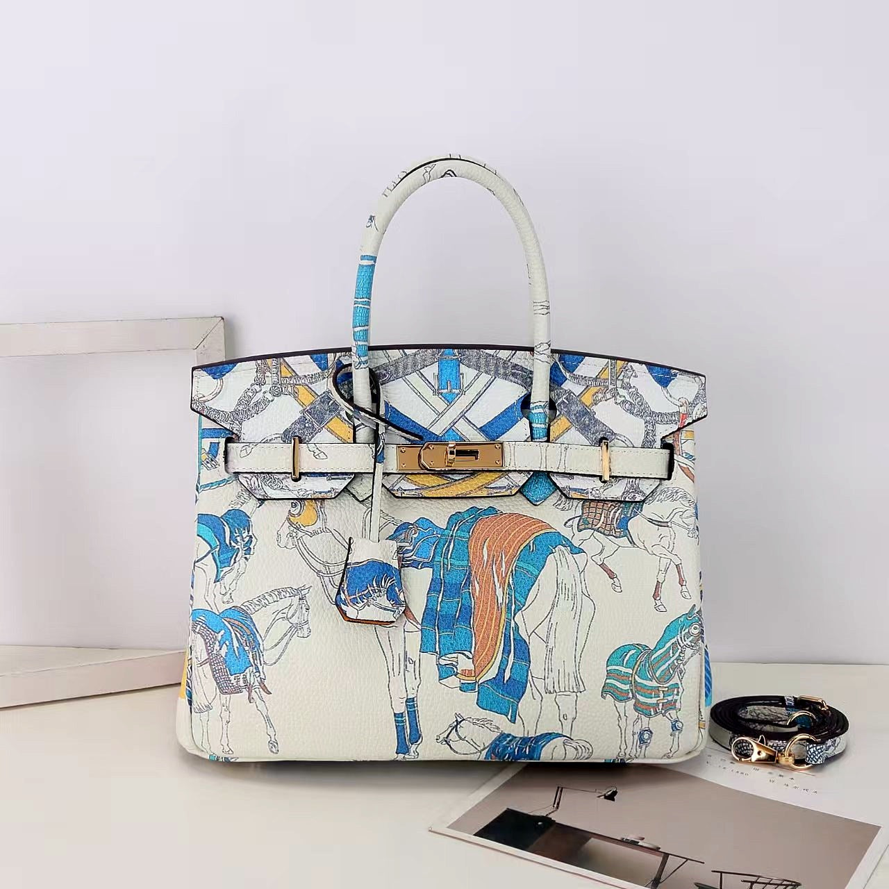 Women's Platinum Painted Top Layer Leather For Women's Handbag