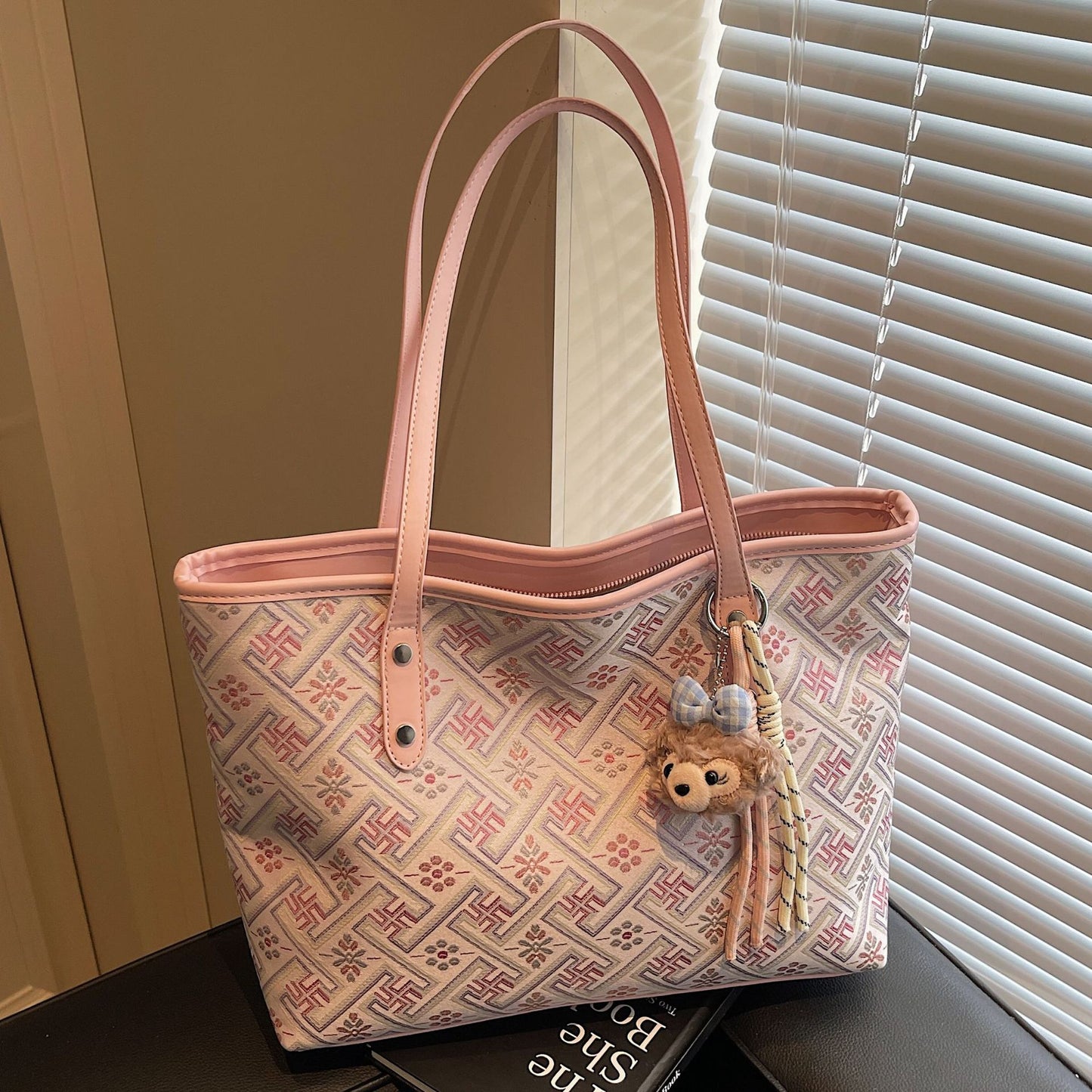 Trendy Women's Summer Sweet Exquisite Commuter Bags