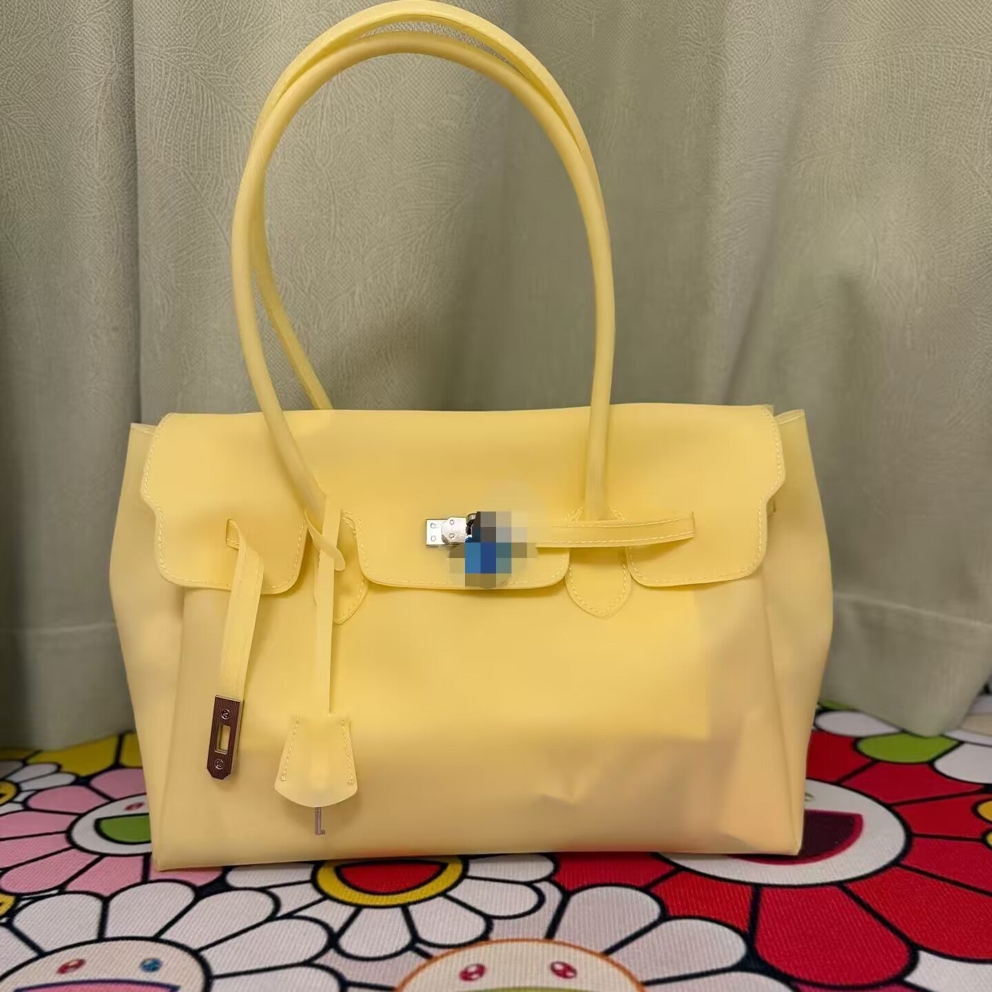 Women's Style Transparent Jelly Fashion Twist Large Capacity Portable Women's Shoulder Bag