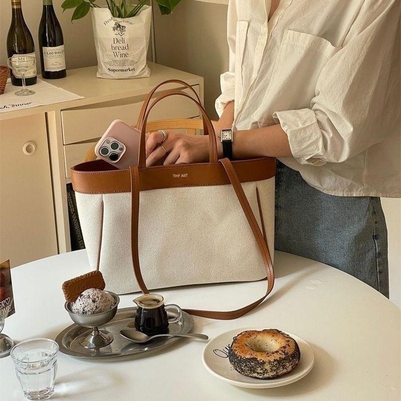 Multifunctional Fashion Large Capacity Lightweight Back Milk Mobile Phone Bag