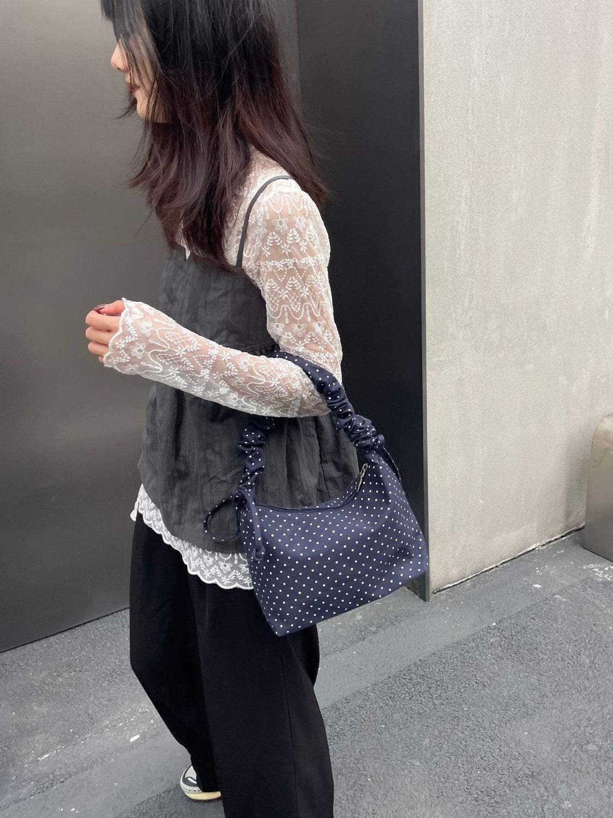 Women's Fashionable Polka Dot Drawstring Ruffle Adjustable Strap Convenient Shoulder Bags