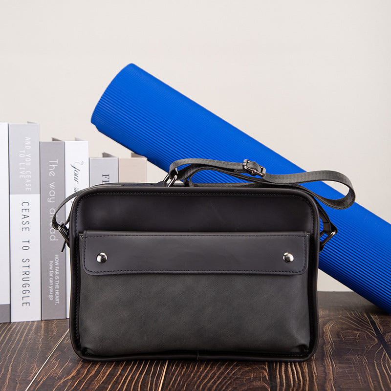 Men's Retro Large Capacity Horizontal Simple Lightweight Shoulder Bags