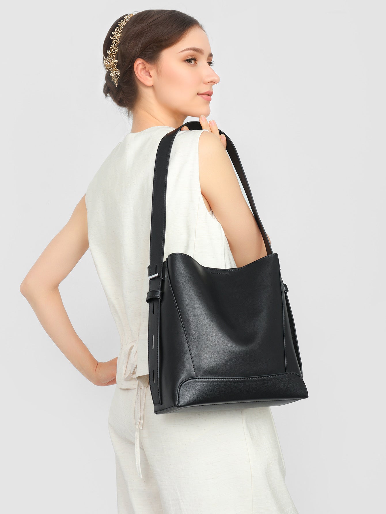 Women's Large Genuine Leather Capacity Practical Commuter Bags