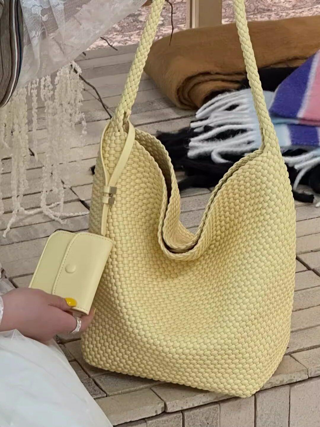Women's Sense Hand-woven Candy Color Fashion Large Bags