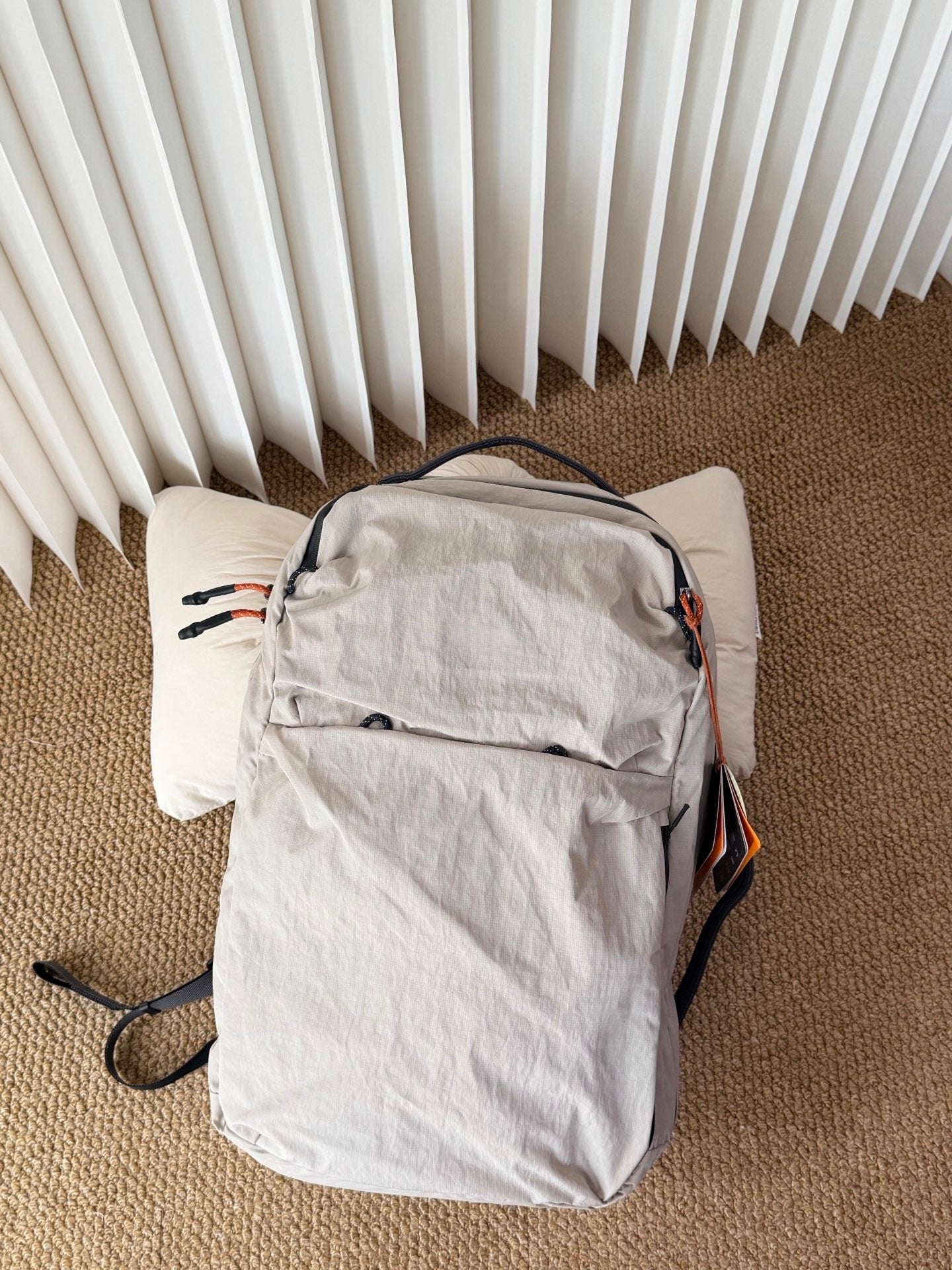 Women's & Men's Simple Business Large Capacity Lightweight Commuter Leisure Backpack