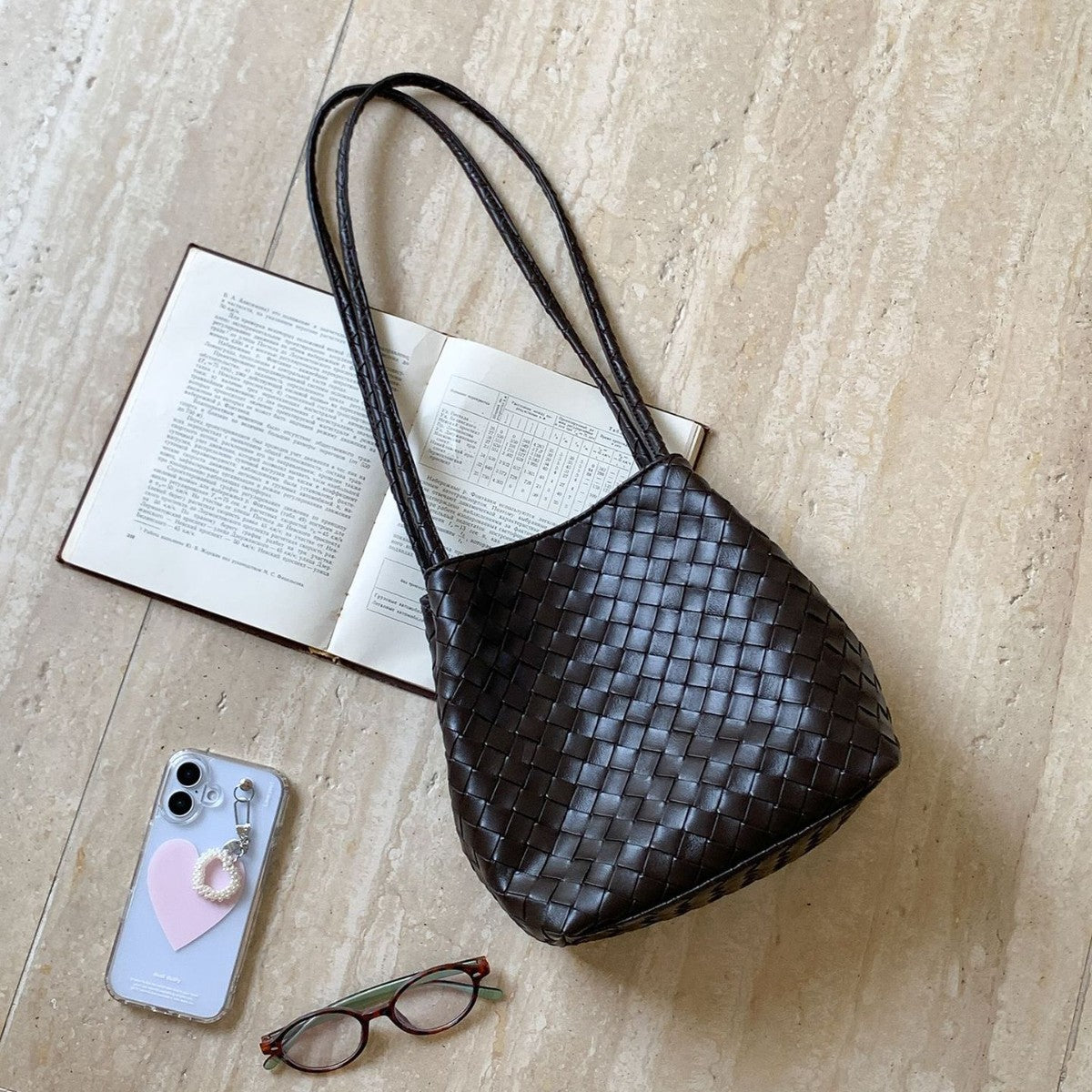Women's Retro Woven Design High-grade Versatile Fashion Bucket Bag