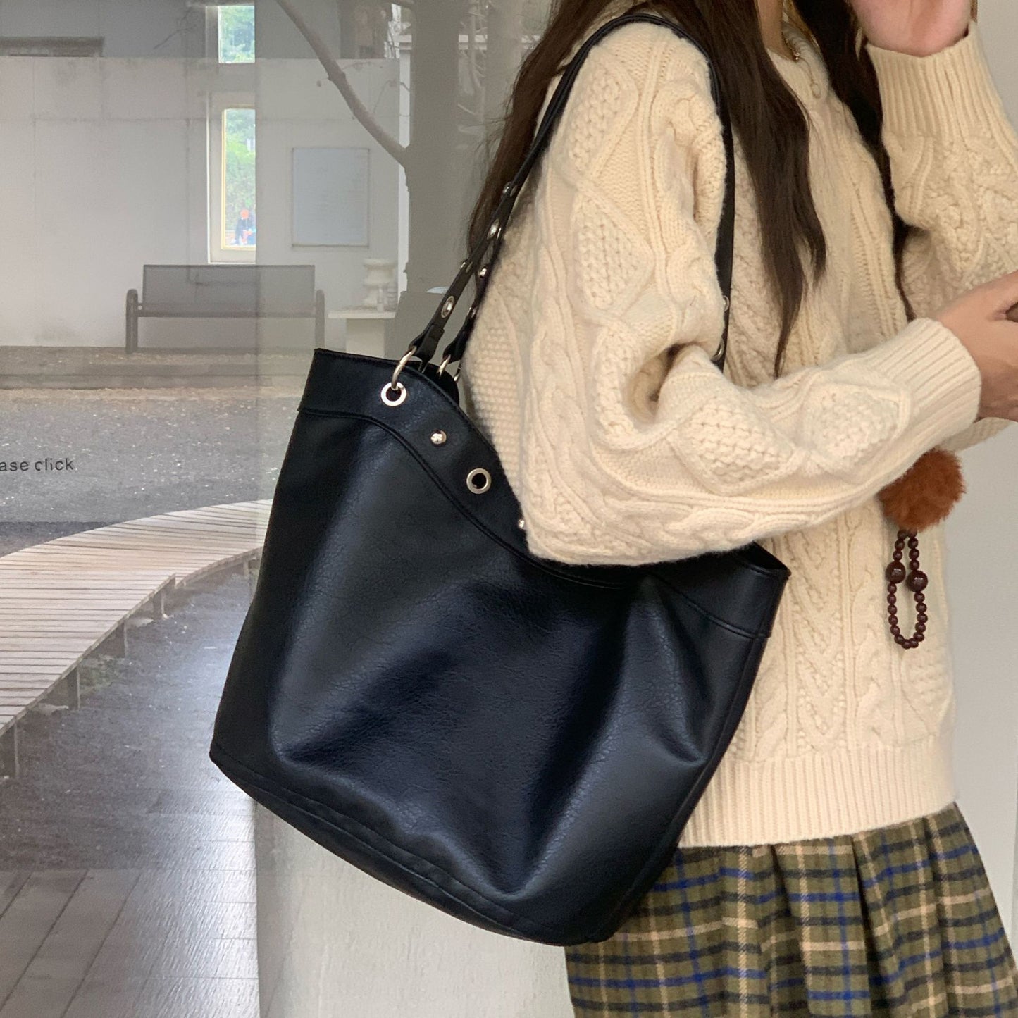 Women's Commuter Large Capacity Punk Motorcycle Rivet Retro Bags
