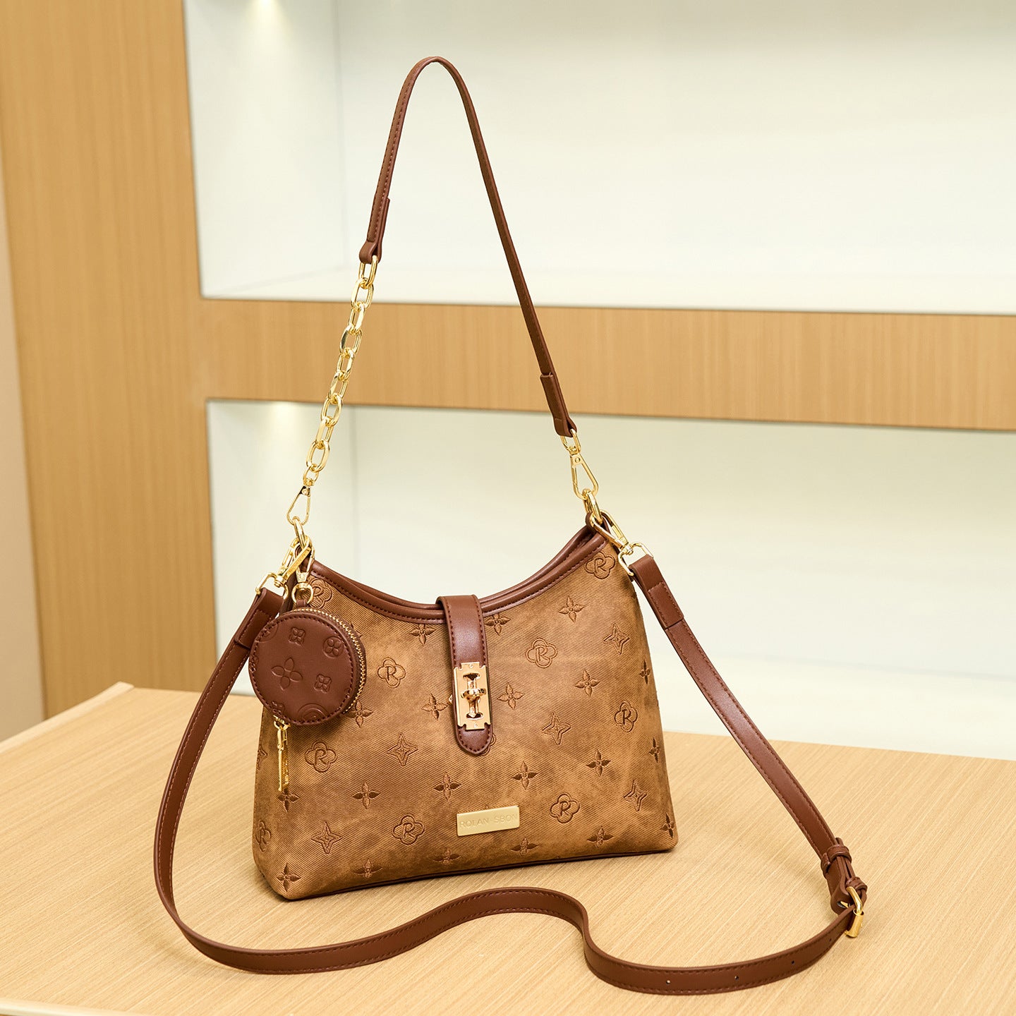 Women's Retro Presbyopic Large Capacity Commuter High Sense Tote Bag