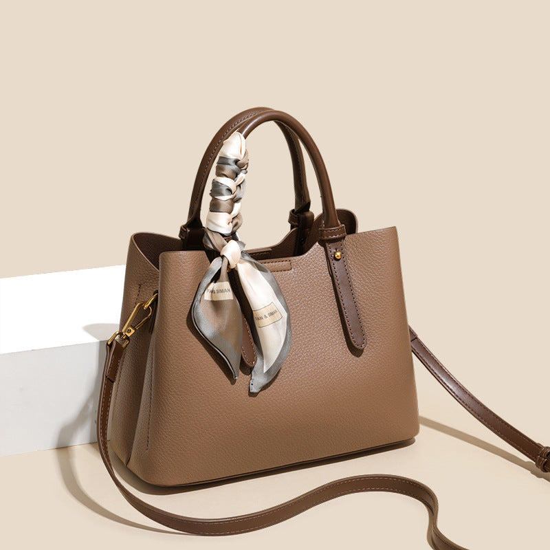 Women's High Sense Fashion Commuter Send Mother Women's Shoulder Bag