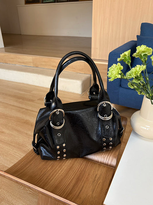 Women's Korean Style Rivet High-grade Large Capacity Underarm Bag
