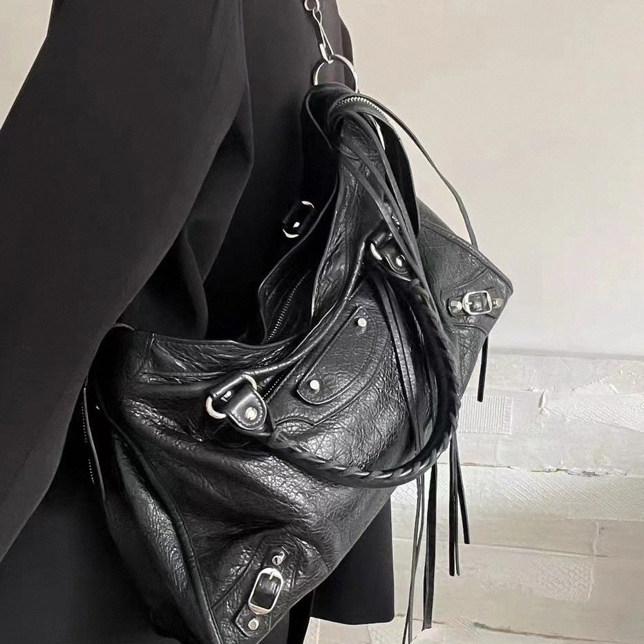 Women's High-grade Large Capacity Trendy Paris Rivet Bags