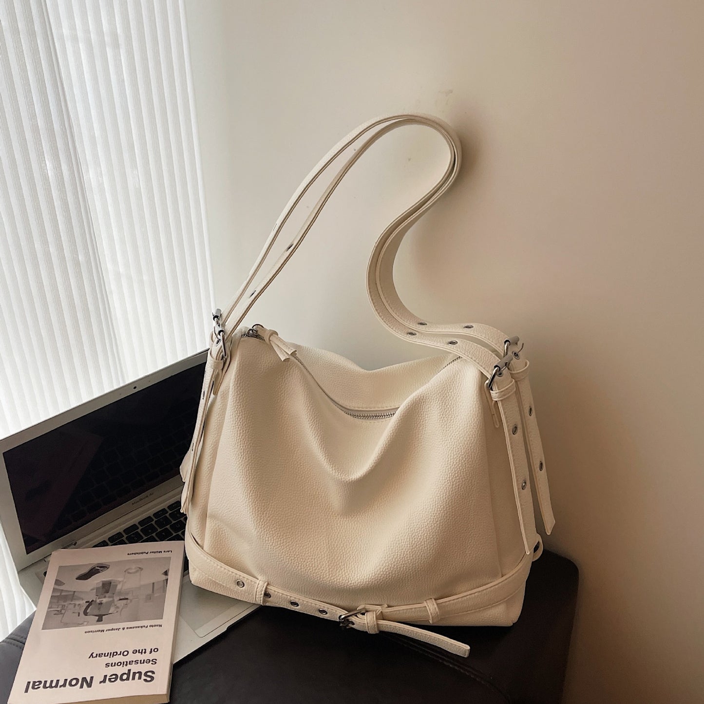 Motorcycle Simple Commute Korean Style Vintage Shoulder Bags